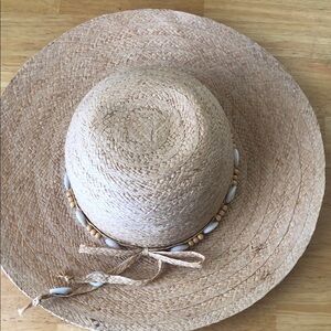 Woman’s rare Y2k Panama Jack beachy Natural Straw Sun Hat with Shell Accents